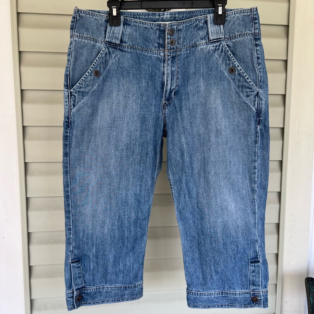 Levis Capri Jeans Size 14 Womens Misses Mid Rise Vintage Style 100% Cotton Y2K